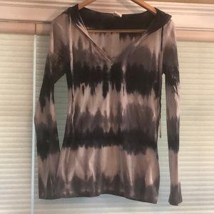 Long sleeve hooded tie dye shirt